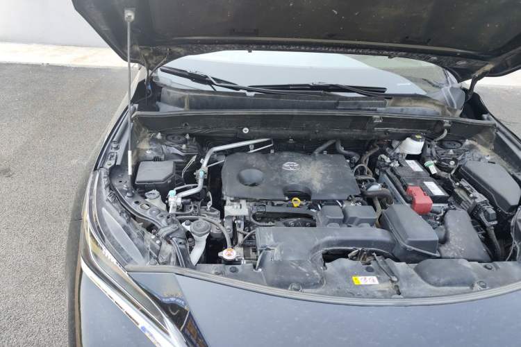 Used Toyota Harrier 2022 2.0L CVT Two-Wheel Drive Luxury Edition Engine Bay Right