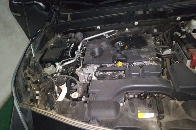 Used Toyota Harrier 2022 2.0L CVT Two-Wheel Drive Deluxe Edition Engine Bay Right
