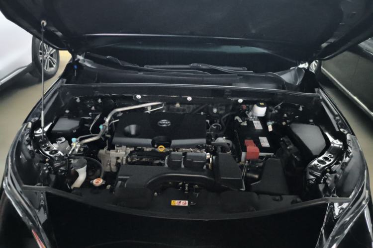 Used Toyota Harrier 2022 2.0L CVT Two-Wheel Drive Deluxe Edition Engine Bay