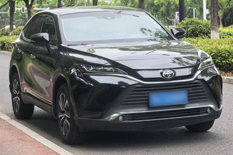 Used Toyota Harrier 2022 2.0L CVT Two-Wheel Drive Luxury Edition Exterior 2