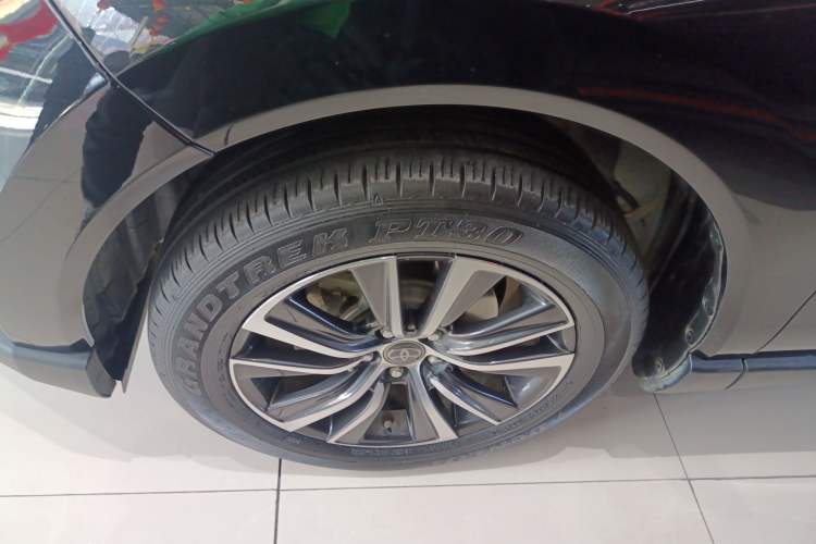 Used Toyota Harrier 2022 2.0L CVT Two-Wheel Drive Flagship Edition Exterior 3