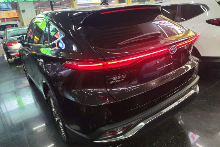 Used Toyota Harrier 2022 Dual-Engine 2.5L CVT Four-Wheel Drive Luxury Edition Exterior 3