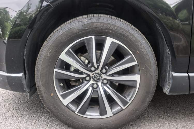 Used Toyota Harrier 2022 2.0L CVT Two-Wheel Drive Luxury Edition Exterior 6