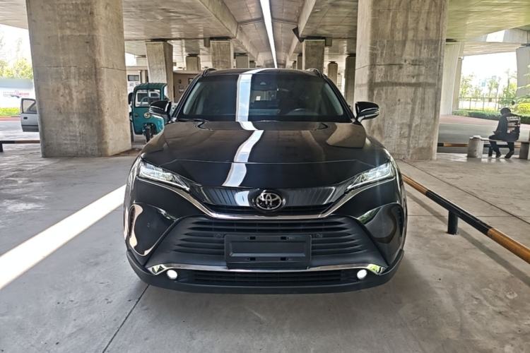Used Toyota Harrier 2022 2.0L CVT Two-Wheel Drive Luxury Edition Front