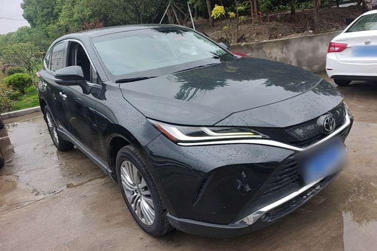 Used Toyota Harrier 2022 2.0L CVT Two-Wheel Drive Deluxe Edition Front Right 45 Deg