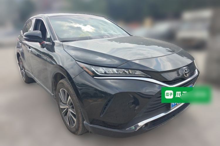 Used Toyota Harrier 2022 2.0L CVT Two-Wheel Drive Luxury Edition Front Right 45 Deg