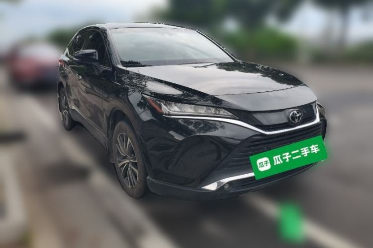 Used Toyota Harrier 2022 2.0L CVT Two-Wheel Drive Luxury Edition Front Right 45 Deg
