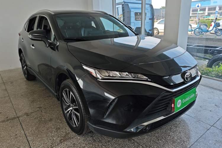 Used Toyota Harrier 2022 2.0L CVT Two-Wheel Drive Entry Version Front Right 45 Deg