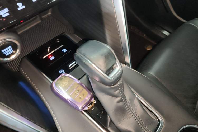 Used Toyota Harrier 2022 2.0L CVT Two-Wheel Drive Deluxe Edition Gear Lever