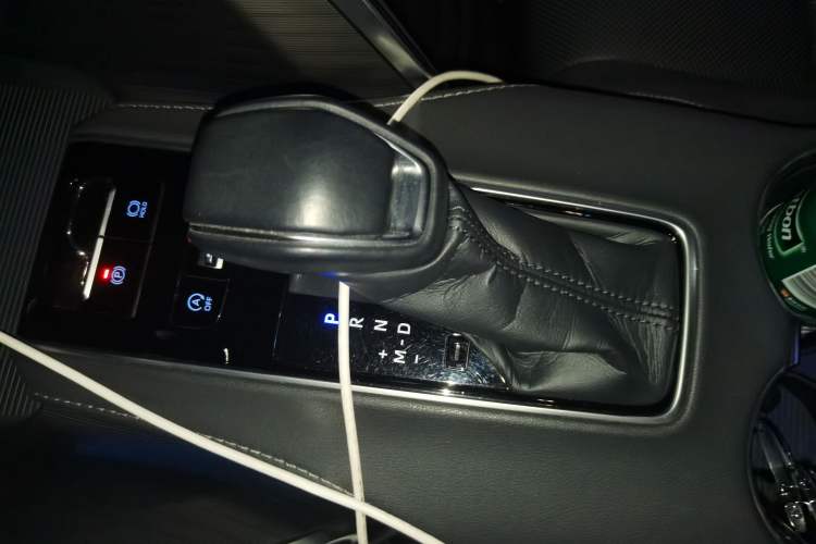 Used Toyota Harrier 2022 2.0L CVT Two-Wheel Drive Deluxe Edition Gear Lever