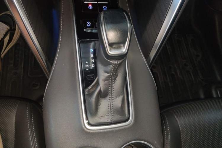 Used Toyota Harrier 2022 2.0L CVT Two-Wheel Drive Deluxe Edition Gear Lever