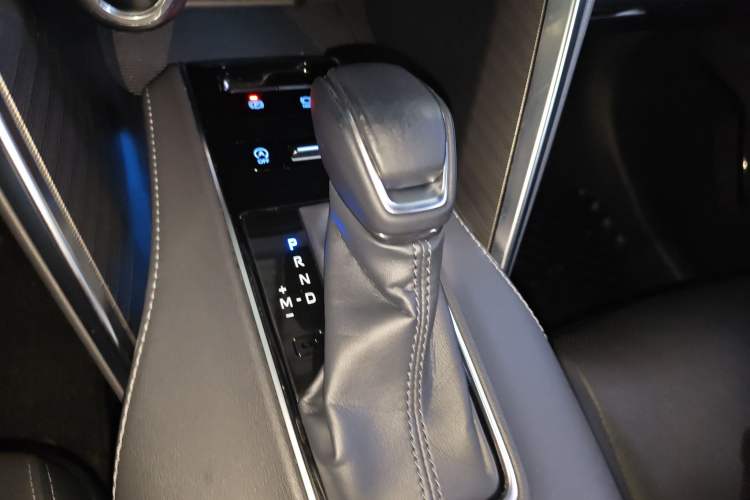 Used Toyota Harrier 2022 2.0L CVT Two-Wheel Drive Deluxe Edition Gear Lever