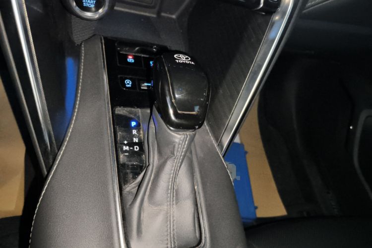 Used Toyota Harrier 2022 2.0L CVT Two-Wheel Drive Deluxe Edition Gear Lever