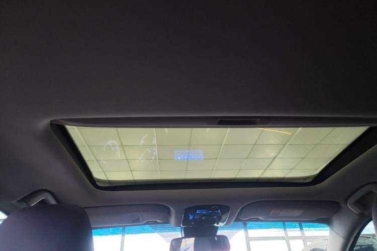 Used Toyota Harrier 2022 2.0L CVT Two-Wheel Drive Deluxe Edition Headliner