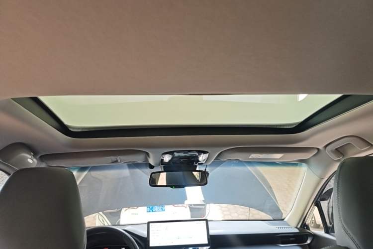 Used Toyota Harrier 2022 2.0L CVT Two-Wheel Drive Luxury Edition Headliner
