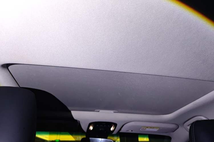 Used Toyota Harrier 2022 2.0L CVT Two-Wheel Drive Deluxe Edition Headliner
