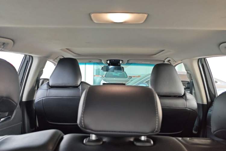 Used Toyota Harrier 2022 2.0L CVT Two-Wheel Drive Entry Version Headliner