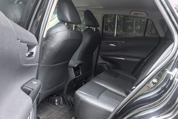 Used Toyota Harrier 2022 2.0L CVT Two-Wheel Drive Luxury Edition Interior 1