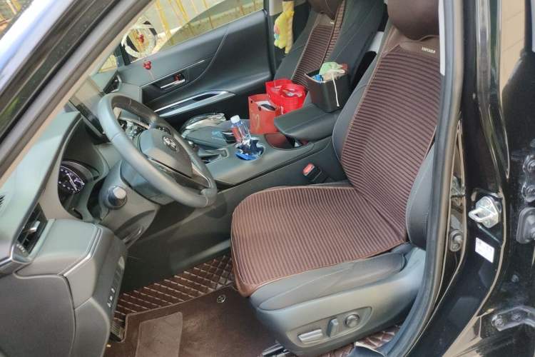 Used Toyota Harrier 2022 2.0L CVT Two-Wheel Drive Entry Version Left Front Seat