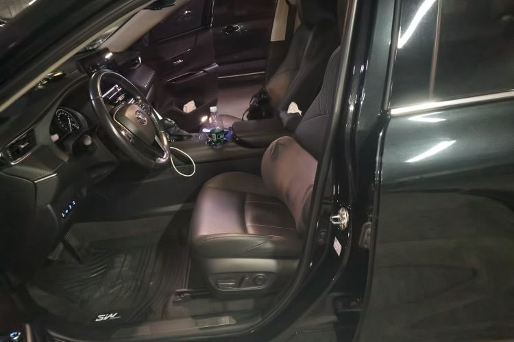 Used Toyota Harrier 2022 2.0L CVT Two-Wheel Drive Deluxe Edition Left Front Seat