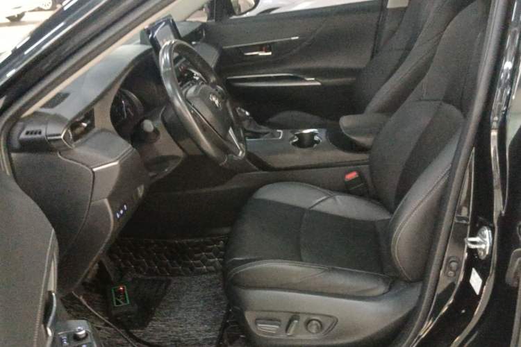 Used Toyota Harrier 2022 2.0L CVT Two-Wheel Drive Entry Version Left Front Seat
