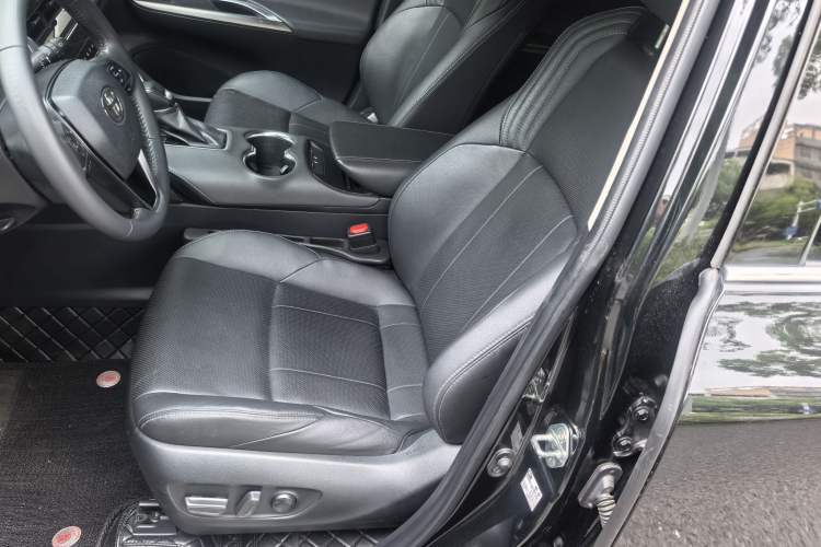 Used Toyota Harrier 2022 2.0L CVT Two-Wheel Drive Luxury Edition Left Front Seat