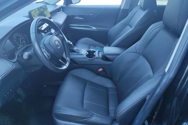 Used Toyota Harrier 2022 2.0L CVT Two-Wheel Drive Luxury Edition Left Front Seat