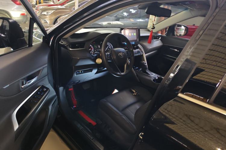 Used Toyota Harrier 2022 2.0L CVT Two-Wheel Drive Deluxe Edition Left Front Seat