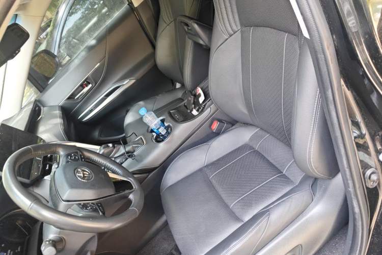 Used Toyota Harrier 2022 2.0L CVT Two-Wheel Drive Deluxe Edition Left Front Seat