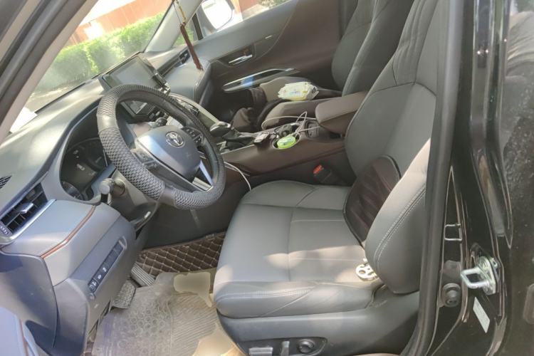 Used Toyota Harrier 2022 2.0L CVT Two-Wheel Drive Luxury Edition Left Front Seat