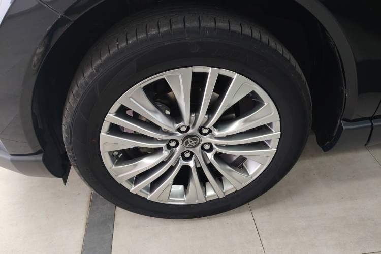 Used Toyota Harrier 2022 2.0L CVT Two-Wheel Drive Deluxe Edition Left Front Wheel Hub
