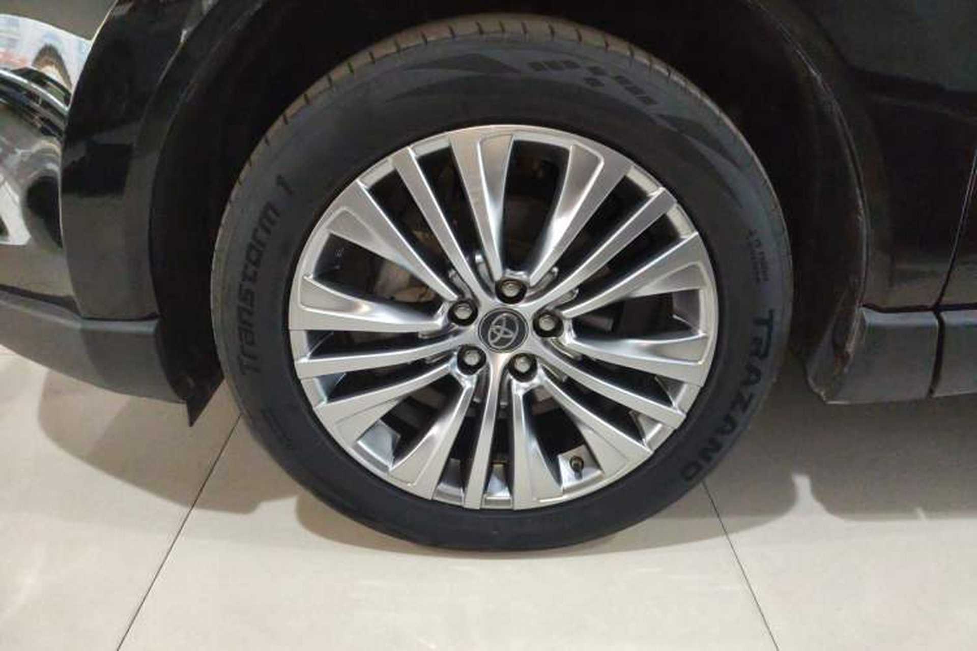 Used Toyota Harrier 2022 2.0L CVT Two-Wheel Drive Deluxe Edition Left Front Wheel Hub
