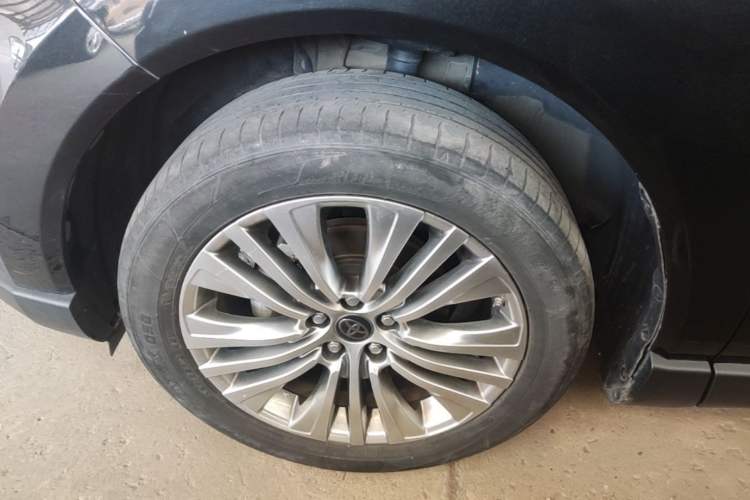 Used Toyota Harrier 2022 2.0L CVT Two-Wheel Drive Deluxe Edition Left Front Wheel Hub