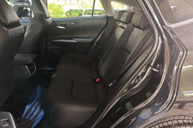 Used Toyota Harrier 2022 2.0L CVT Two-Wheel Drive Luxury Edition Left Rear Seat