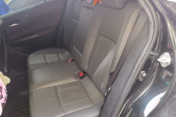 Used Toyota Harrier 2022 2.0L CVT Two-Wheel Drive Deluxe Edition Left Rear Seat