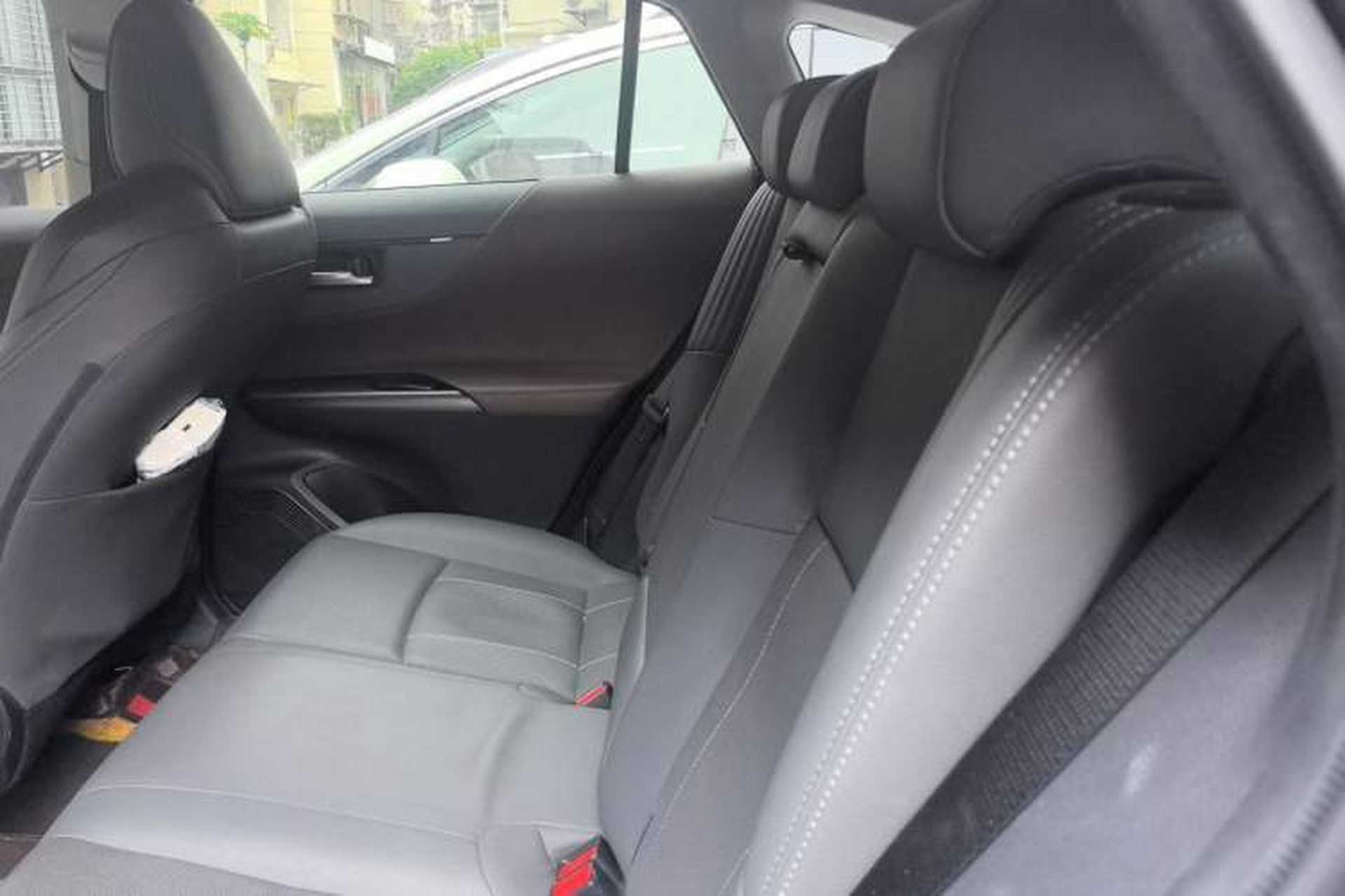Used Toyota Harrier 2022 2.0L CVT Two-Wheel Drive Deluxe Edition Left Rear Seat