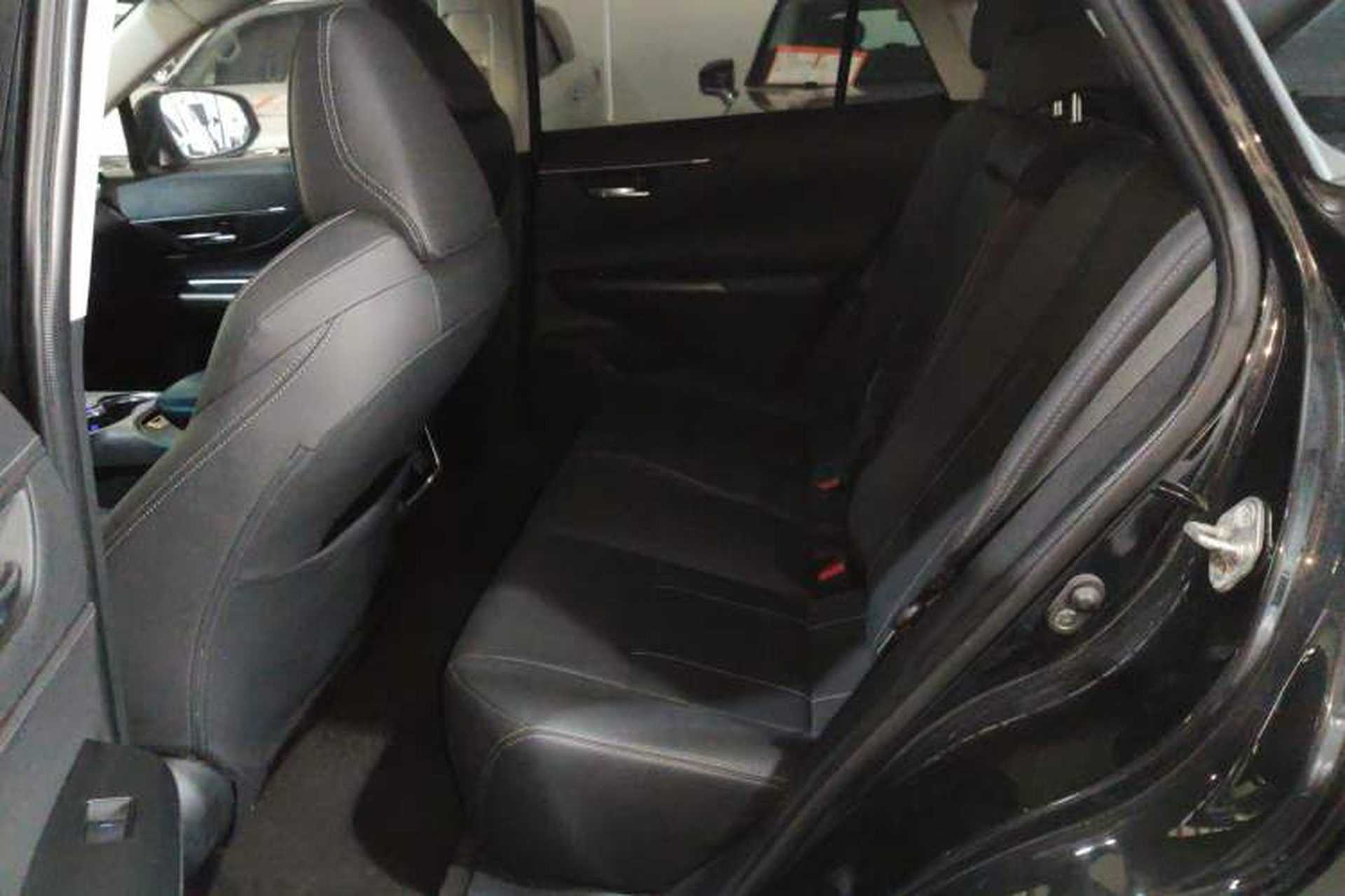 Used Toyota Harrier 2022 2.0L CVT Two-Wheel Drive Deluxe Edition Left Rear Seat