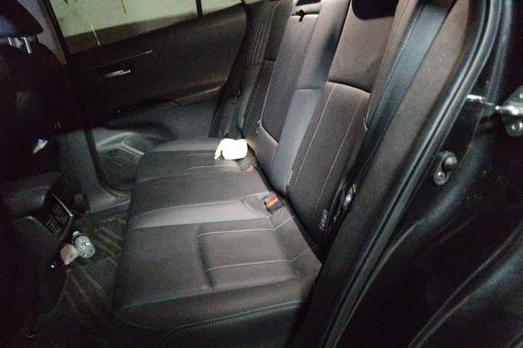 Used Toyota Harrier 2022 2.0L CVT Two-Wheel Drive Deluxe Edition Left Rear Seat