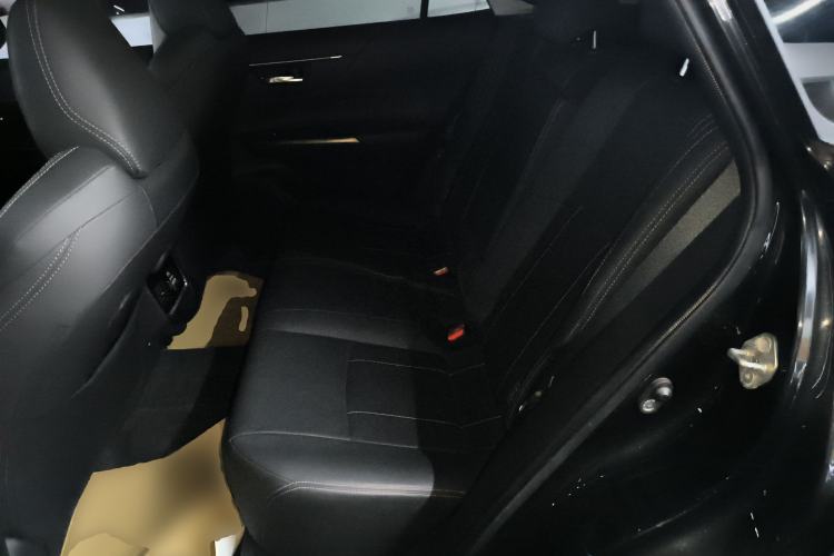 Used Toyota Harrier 2022 2.0L CVT Two-Wheel Drive Deluxe Edition Left Rear Seat