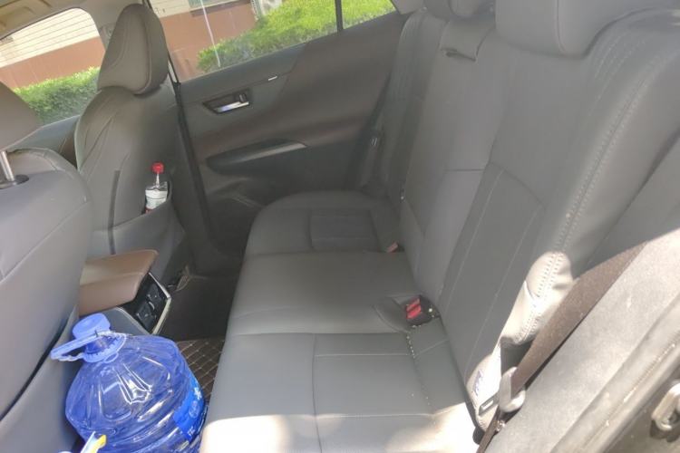 Used Toyota Harrier 2022 2.0L CVT Two-Wheel Drive Luxury Edition Left Rear Seat