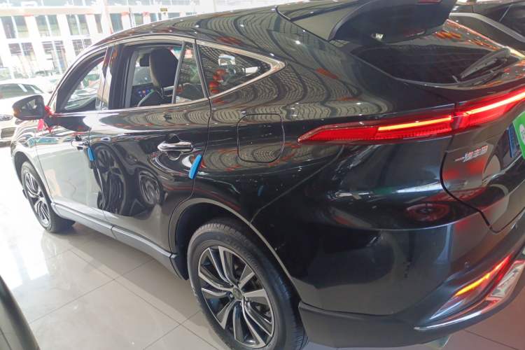Used Toyota Harrier 2022 2.0L CVT Two-Wheel Drive Flagship Edition Left Side