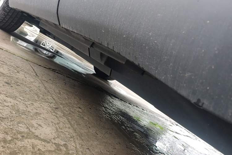 Used Toyota Harrier 2022 2.0L CVT Two-Wheel Drive Deluxe Edition Left Side Sill