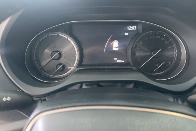 Used Toyota Harrier 2022 2.0L CVT Two-Wheel Drive Entry Version Odometer Close Up