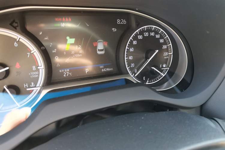 Used Toyota Harrier 2022 2.0L CVT Two-Wheel Drive Deluxe Edition Odometer Close Up