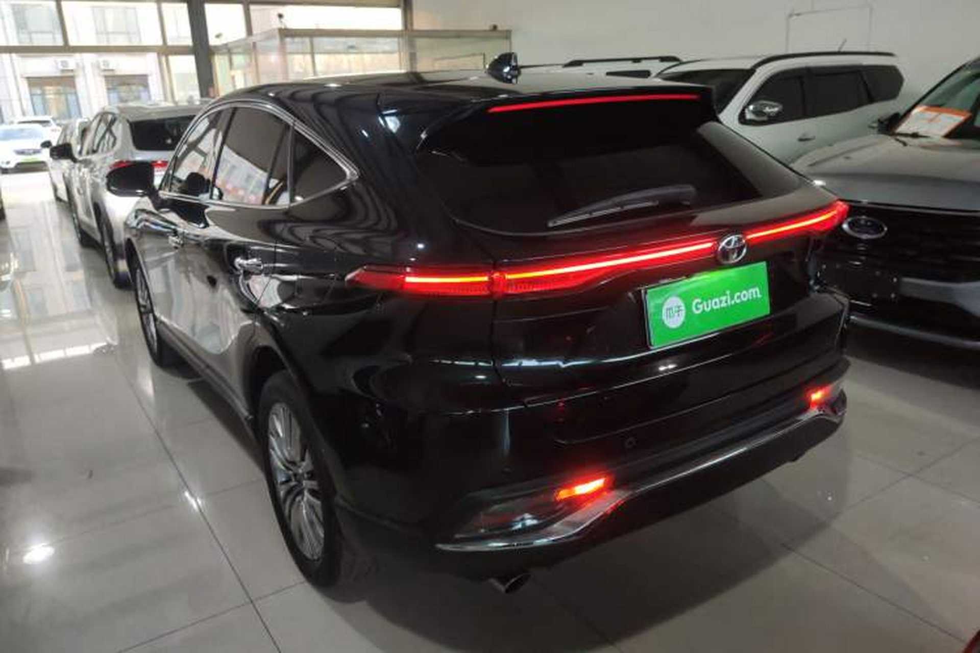 Used Toyota Harrier 2022 2.0L CVT Two-Wheel Drive Deluxe Edition Rear Left 45 Deg
