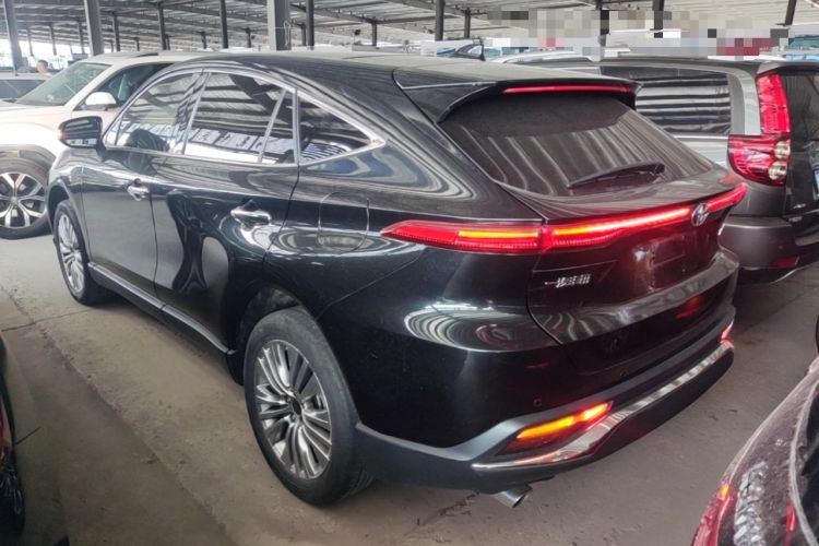 Used Toyota Harrier 2022 2.0L CVT Two-Wheel Drive Deluxe Edition Rear Left 45 Deg