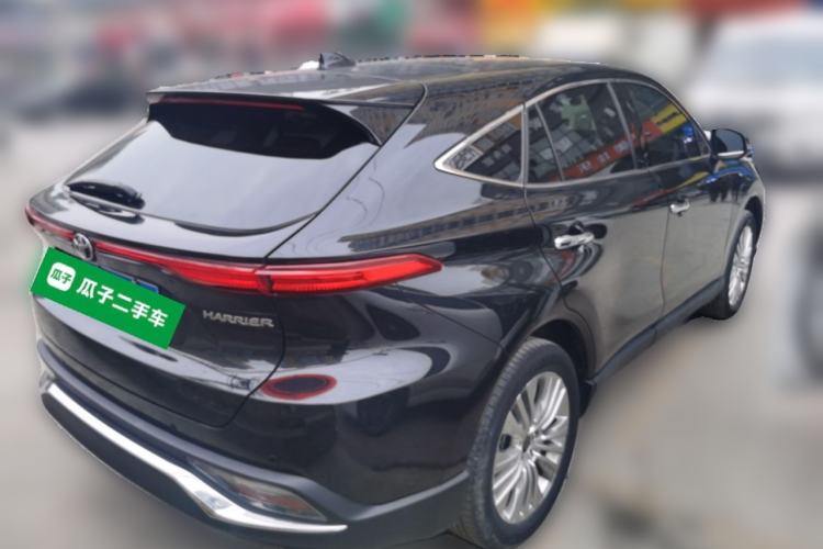 Used Toyota Harrier 2022 2.0L CVT Two-Wheel Drive Deluxe Edition Rear Right 45 Deg
