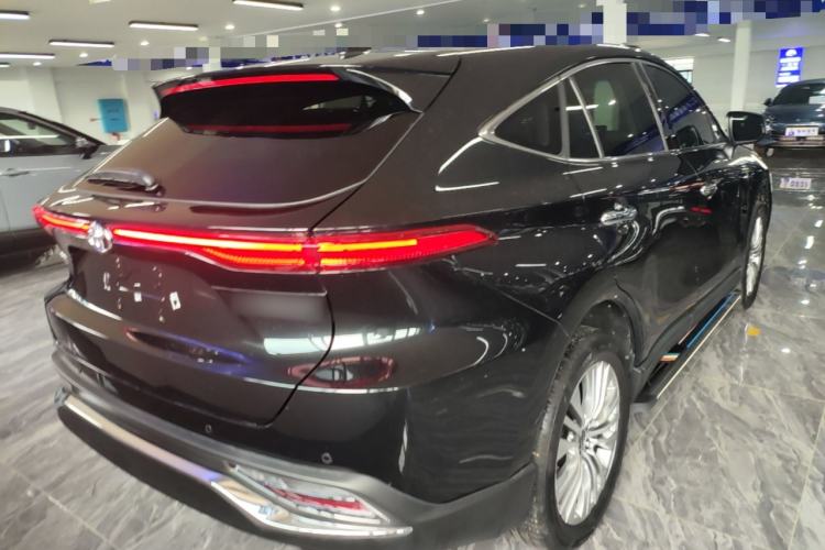 Used Toyota Harrier 2022 2.0L CVT Two-Wheel Drive Deluxe Edition Rear Right 45 Deg