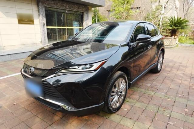 Used Toyota Harrier 2022 2.0L CVT Two-Wheel Drive Deluxe Edition
