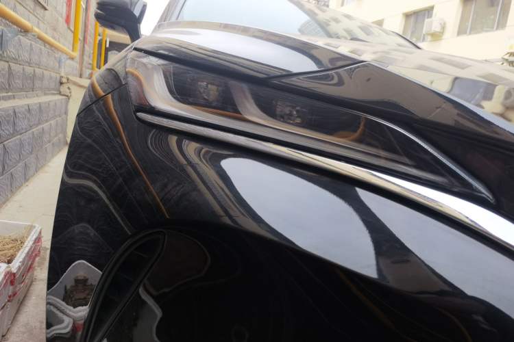 Used Toyota Harrier 2022 2.0L CVT Two-Wheel Drive Deluxe Edition Right Front Headlight